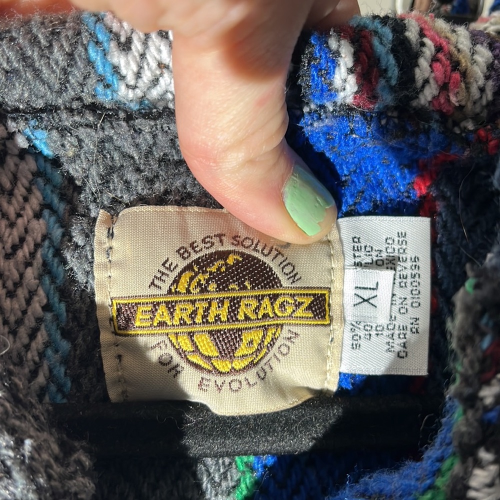 Used Earth Ragz Hoodie XL - Picture 4 of 5
